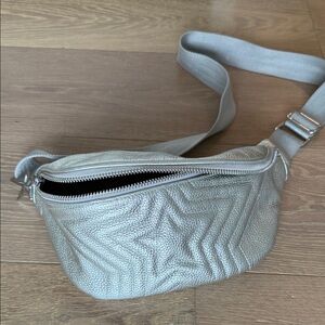 Camila Canabal belt bag / crossbody / riñonera